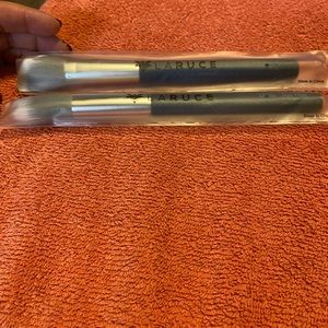 New- Laruce makeup brushes